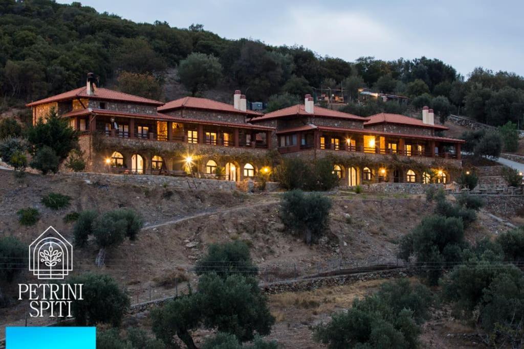 Villa Petrini Spiti Pyrgadikia Exterior foto